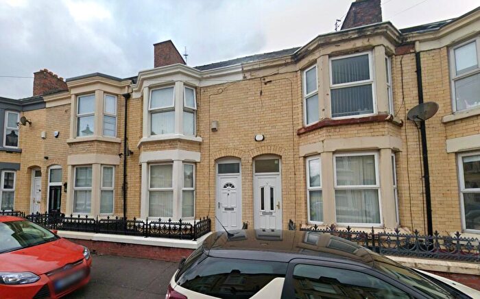 4 Bedroom Terraced House For Sale In Adelaide Road, Kensington, Liverpool, Merseyside, L7