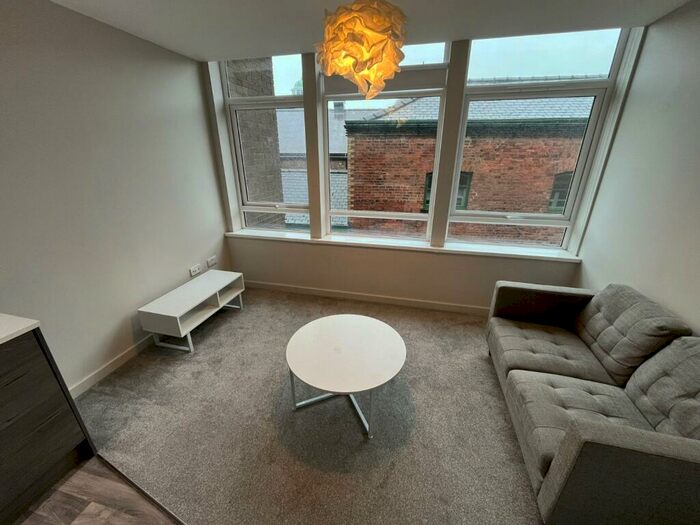 1 Bedroom Flat To Rent In Bond Street, Hull, Uk, HU1