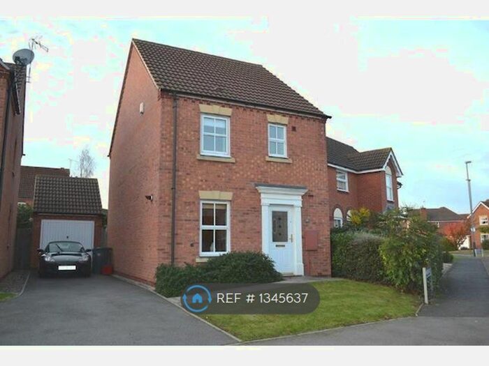 3 Bedroom Detached House To Rent In Morecroft Drive, Warwick, CV34