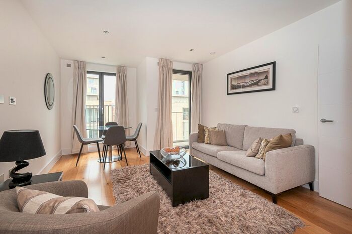 1 Bedroom Flat To Rent In Bonchurch Road, Portobello Square, Ladbroke Grove, W10