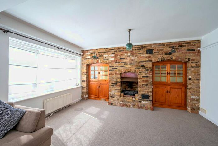 3 Bedroom Semi-Detached House To Rent In Cannon Hill Lane, Raynes Park, London, SW20