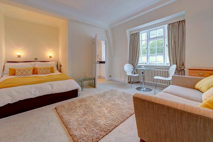 1 Bedroom Flat To Rent In Ashley Court, Morpeth Terrace, London, SW1P