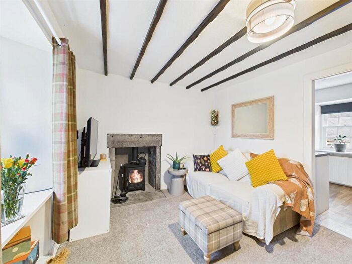 2 Bedroom Flat For Sale In Grey Row, Ruthvenfield, Perth, PH1