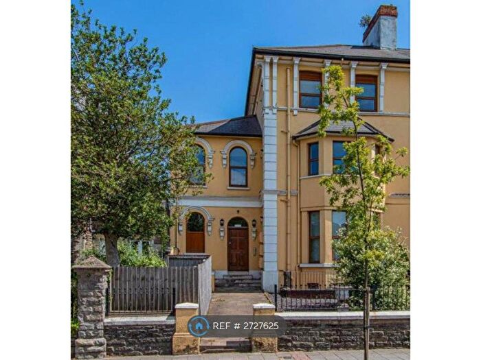 2 Bedroom Flat To Rent In Newport Road, Cardiff, CF24