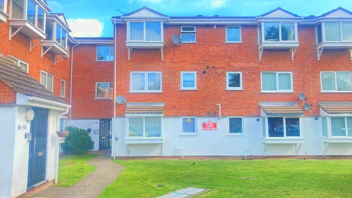 1 Bedroom Flat To Rent In Braithwaite Avenue, Romford, RM7