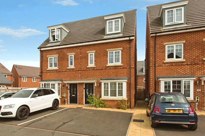 3 Bedroom Semi-Detached House For Sale In Orlon Road, Farington Moss, Leyland, Lancashire, PR26