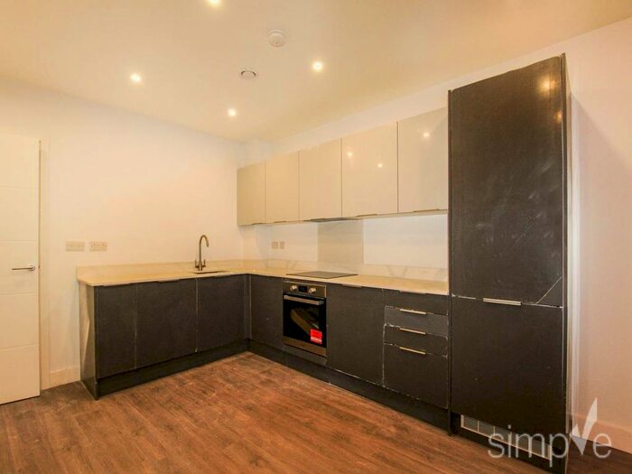 1 Bedroom Flat To Rent In Dover Court, Dominion Road, Southall UB2