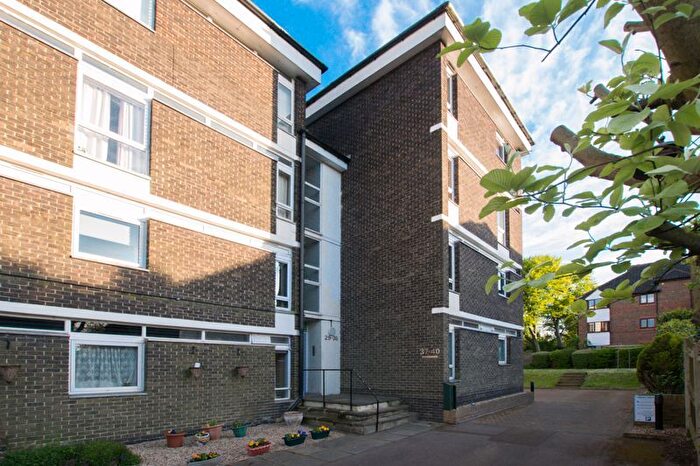 2 Bedroom Flat To Rent In New Dover Road, Canterbury, CT1