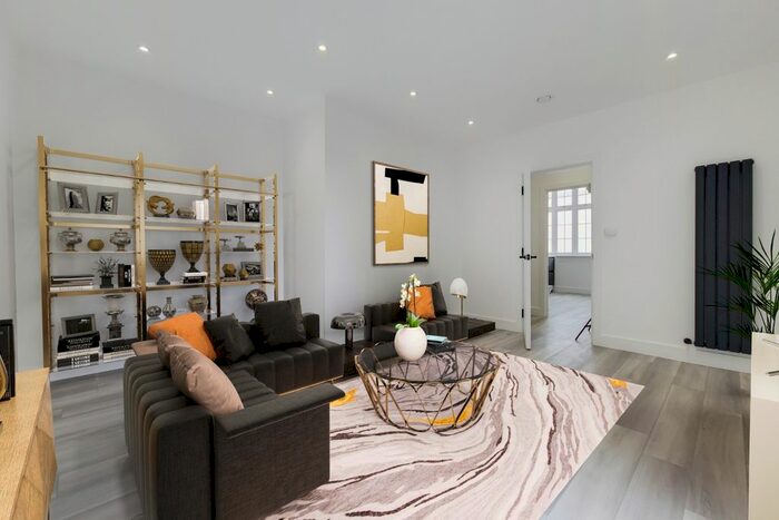 1 Bedroom Flat To Rent In Lord Derby House, Griffin Road, Plumstead, London, SE18