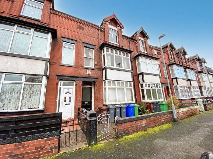 1 Bedroom Apartment To Rent In Milton Grove, Milton Grove, M16