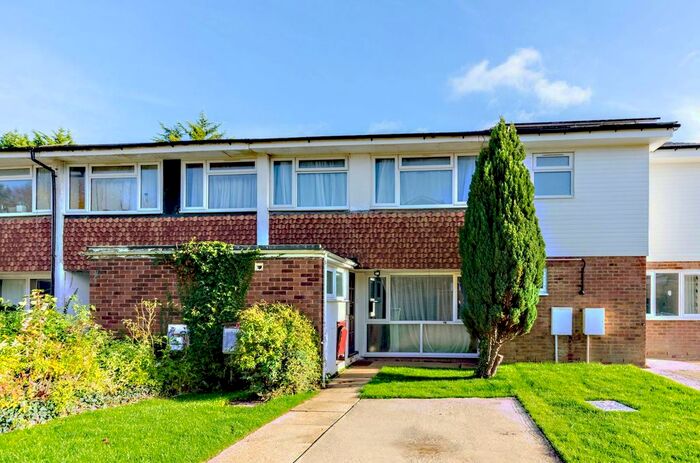 3 Bedroom Terraced House To Rent In Guildford Park Avenue, Guildford, GU2