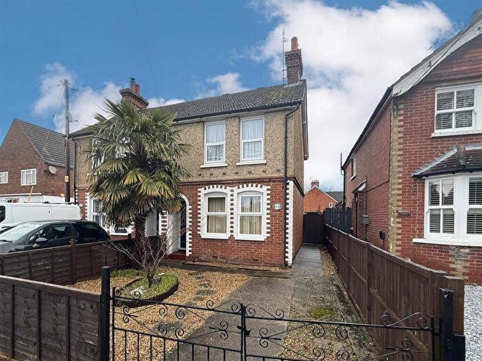 2 Bedroom Semi Detached House For Sale In Frogmore Road, Blackwater, Camberley, GU17