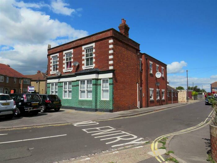 2 Bedroom Apartment To Rent In Brockhurst Road, Gosport, PO12