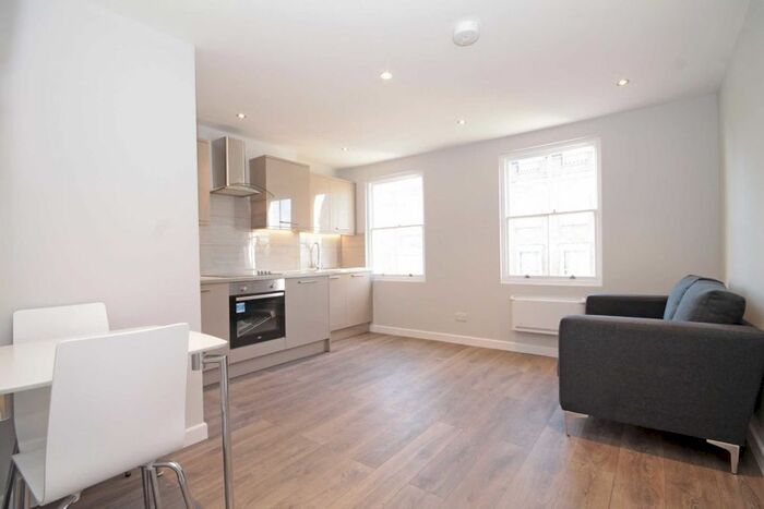 1 Bedroom Flat To Rent In Kennington Lane, London, SE11