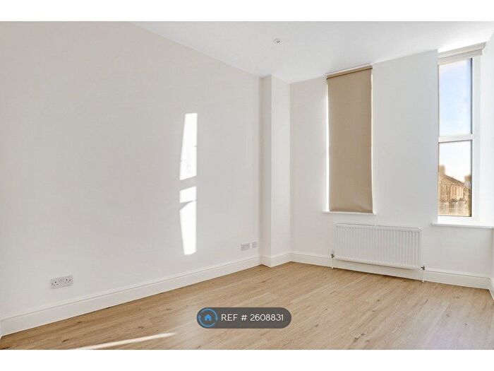 1 Bedroom Flat To Rent In Newlands Park, London, SE26