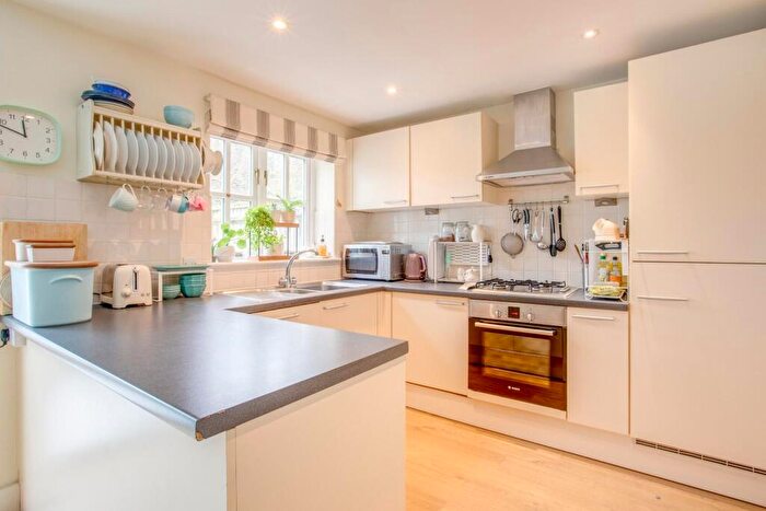3 Bedroom Terraced House For Sale In Fullers Hill, Chesham, Buckinghamshire, HP5