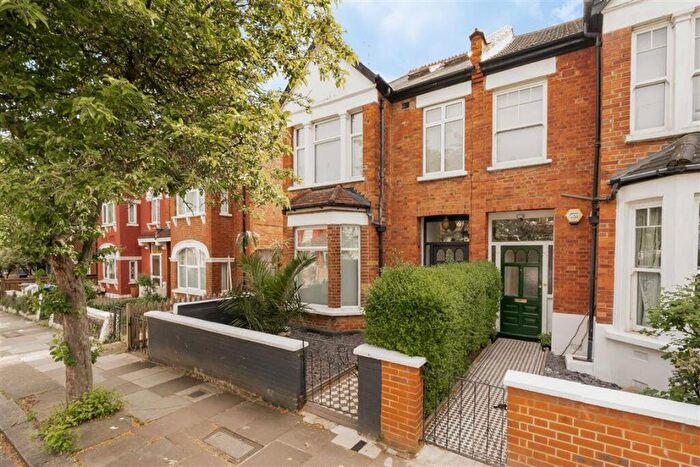 6 Bedroom Semi Detached House To Rent In Cranhurst Road, Willesden Green, NW2