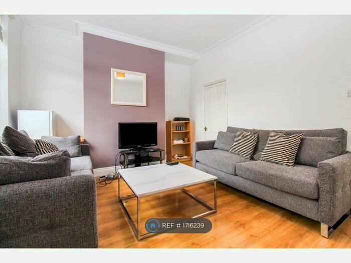 5 Bedroom Terraced House To Rent In Bentley Lane, Leeds, LS6
