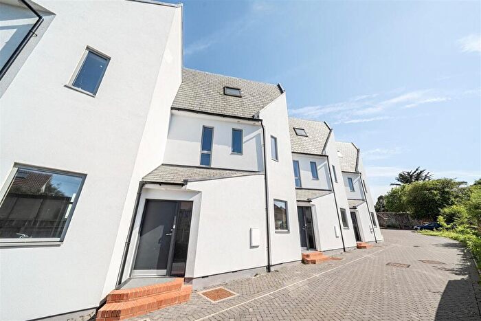 3 Bedroom Terraced House For Sale In Clapper Lane, Honiton, EX14