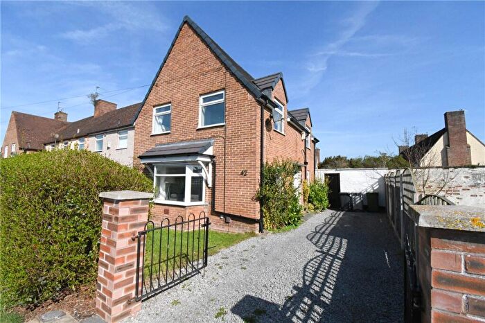 3 Bedroom End Of Terrace House For Sale In Hoole Road, Woodchurch, Wirral, CH49