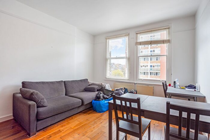 2 Bedroom Flat To Rent In Lisgar Terrace, West Kensington, London, W14