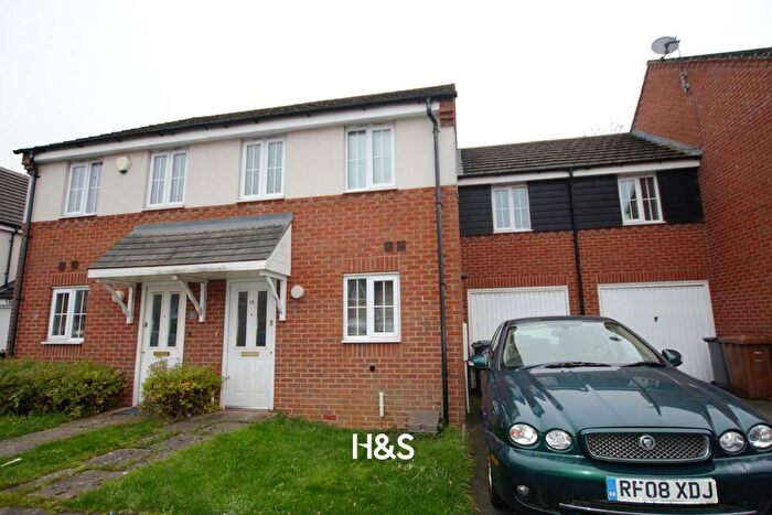 3 Bedroom Semi-Detached House For Sale In Cardiff Grove, Birmingham, B37