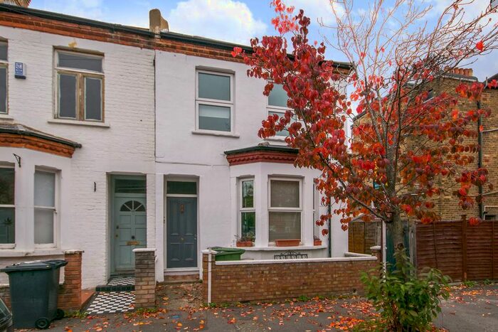 1 Bedroom Flat To Rent In Pearcefield Avenue, Forest Hill, London, SE23