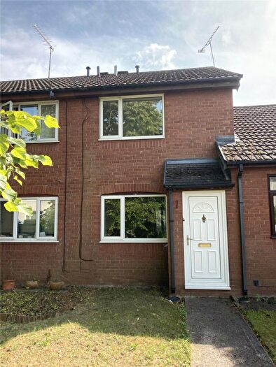 2 Bedroom Terraced House To Rent In Queens Park Gardens, Crewe, Cheshire, CW2