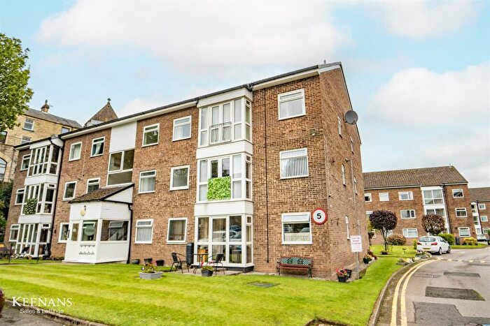 2 Bedroom Apartment To Rent In Kay Brow, Ramsbottom, BL0