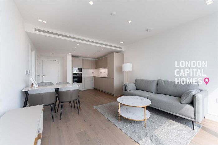 1 Bedroom Flat To Rent In Stoll House, Essex Place, London, W4