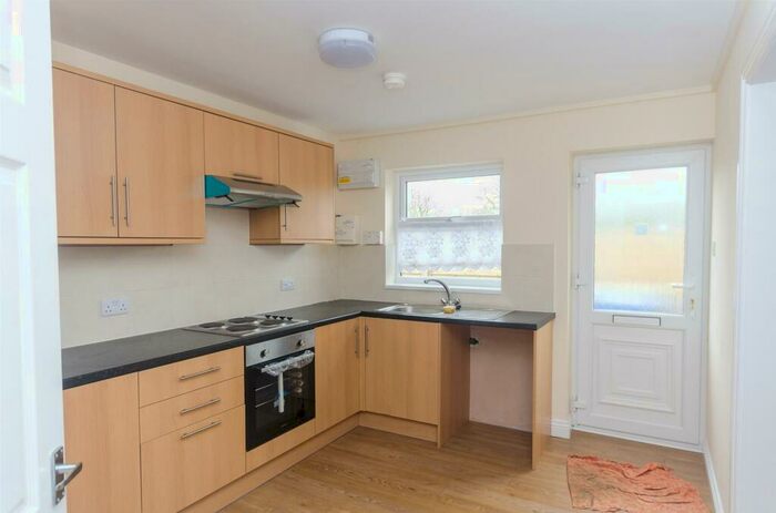 2 Bedroom Flat To Rent In Westgate ManorPatrington, HU12