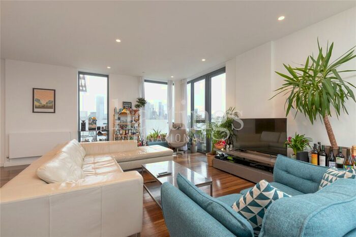 3 Bedroom Apartment To Rent In Hornbeam House, Quebec Way, Canada Water, London, SE16