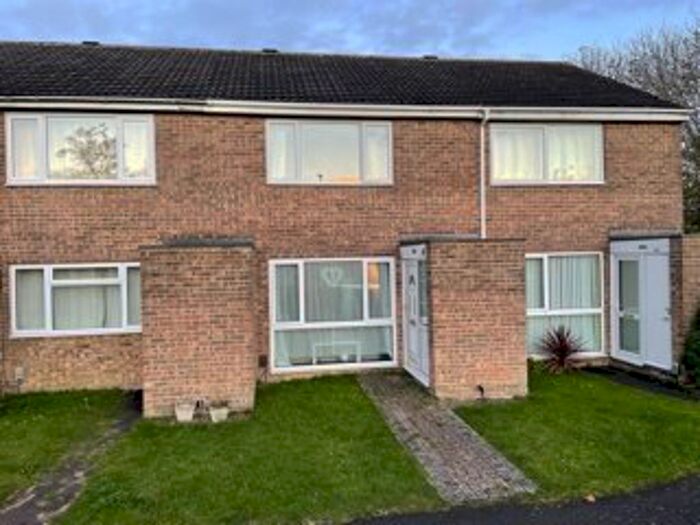 2 Bedroom Terraced House To Rent In Larksfield, Swindon SN3