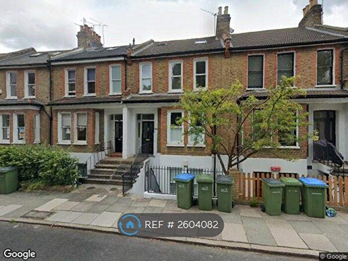 2 Bedroom Flat To Rent In Kirkside Road, London, SE3