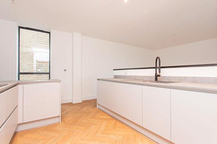 4 Bedroom Semi-Detached House To Rent In Officers View, Guston, CT15