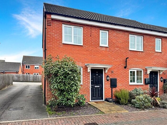 2 Bedroom End Of Terrace House To Rent In Earnshaw Road, Stoney Stanton, LE9