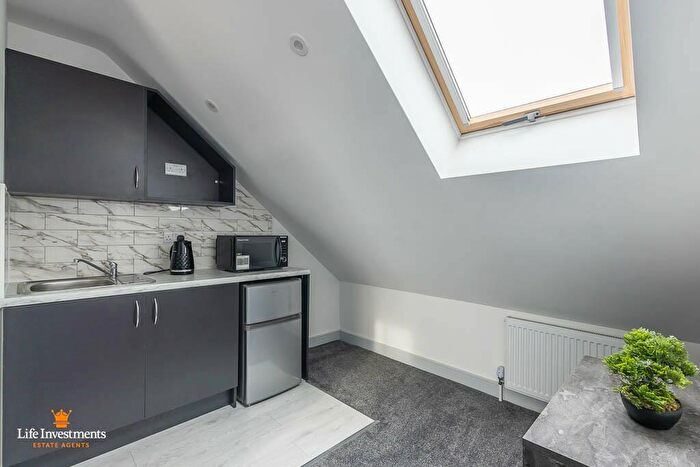 1 Bedroom House Of Multiple Occupation To Rent In Benn Street, Rugby, Warwickshire, CV22