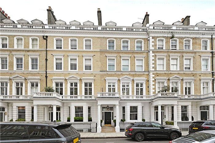 2 Bedroom Flat To Rent In Onslow Gardens, South Kensington, London, SW7