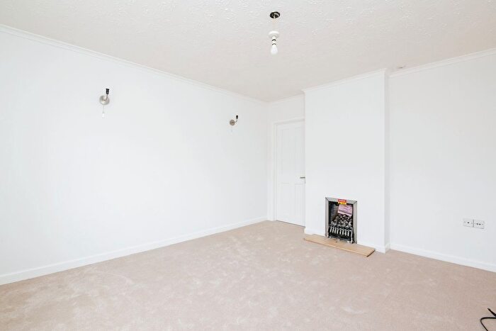 3 Bedroom Property To Rent In Ronayne Walk, Bristol, BS16