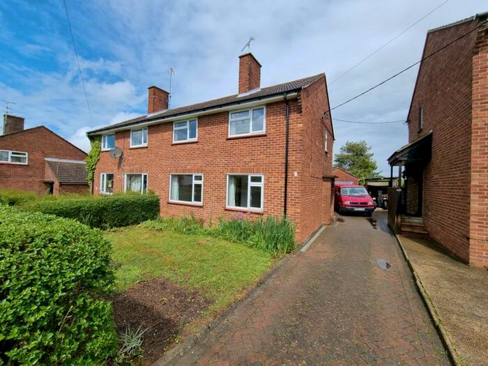 3 Bedroom Semi-Detached House To Rent In D'arcy Road, Tiptree, CO5