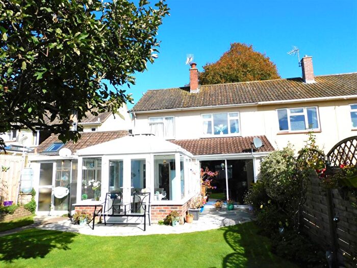 3 Bedroom Semi-Detached House For Sale In Elizabeth Road, Seaton, EX12