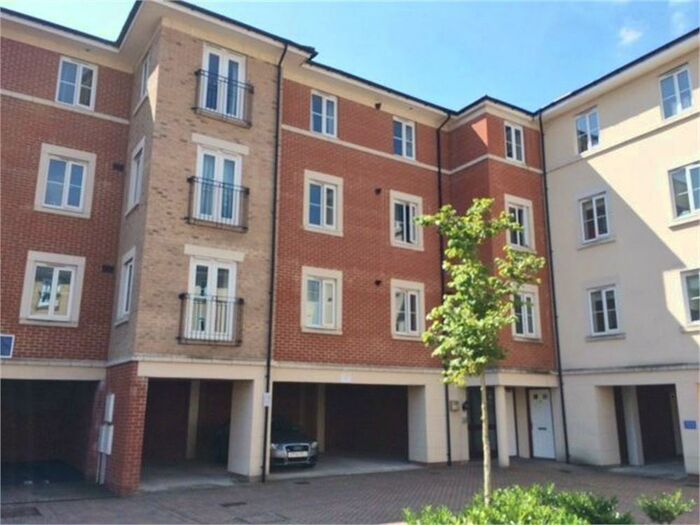 2 Bedroom Apartment To Rent In Ffordd James Mcghan, Cardiff, CF11