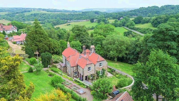 4 Bedroom Detached House For Sale In Underhill, Glaisdale, Whitby, YO21
