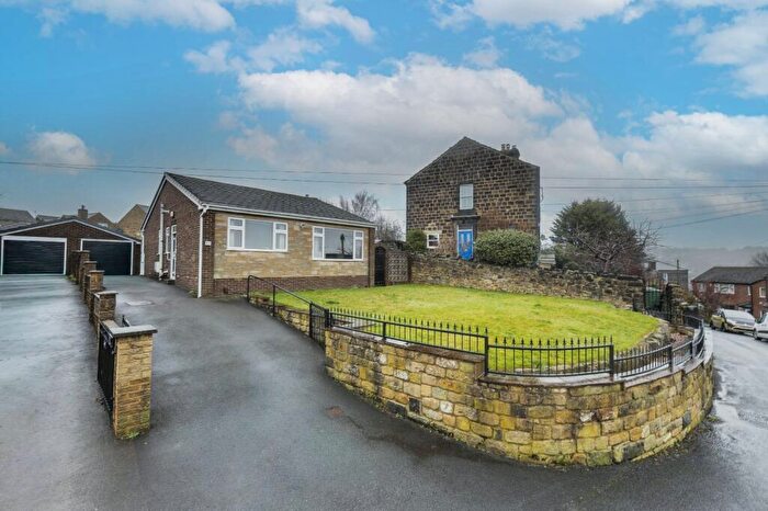 2 Bedroom Bungalow For Sale In Bachelor Lane, Horsforth, Leeds, West Yorkshire, LS18