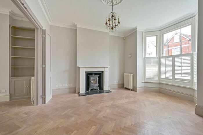 5 Bedroom Semi-Detached House To Rent In Parkwood Road, Wimbledon, London, SW19