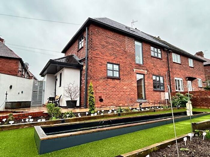 3 Bedroom Semi-Detached House For Sale In Ringway, Bolton-Upon-Dearne, Rotherham, S63