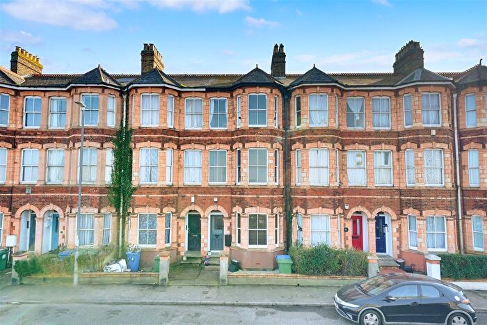 5 Bedroom Terraced House For Sale In Marine Parade, Sheerness, ME12