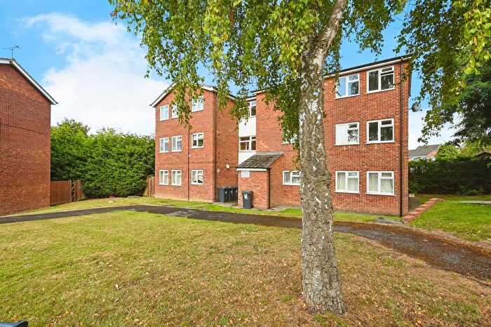 1 Bedroom Flat For Sale In Ash Court, Alfreton, DE55