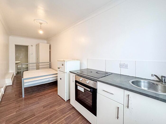 Studio To Rent In Milford Gardens, Edgware, HA8