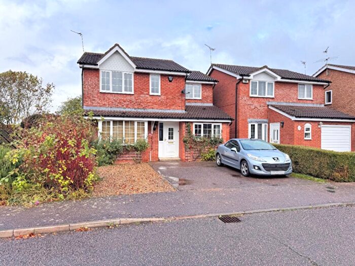 4 Bedroom Detached House For Sale In Family Home - Aston Clinton - Viewing Day St November, HP22